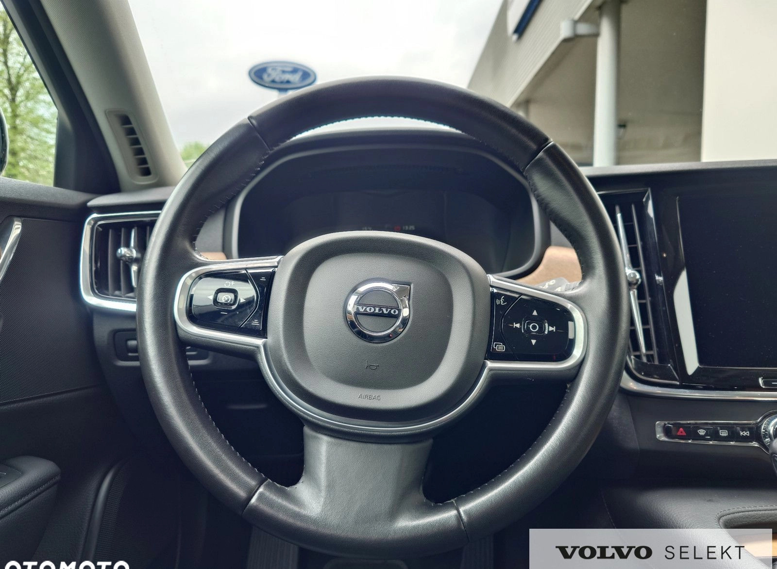 Volvo V90 cena 109900 przebieg: 116000, rok produkcji 2017 z Bobowa małe 631